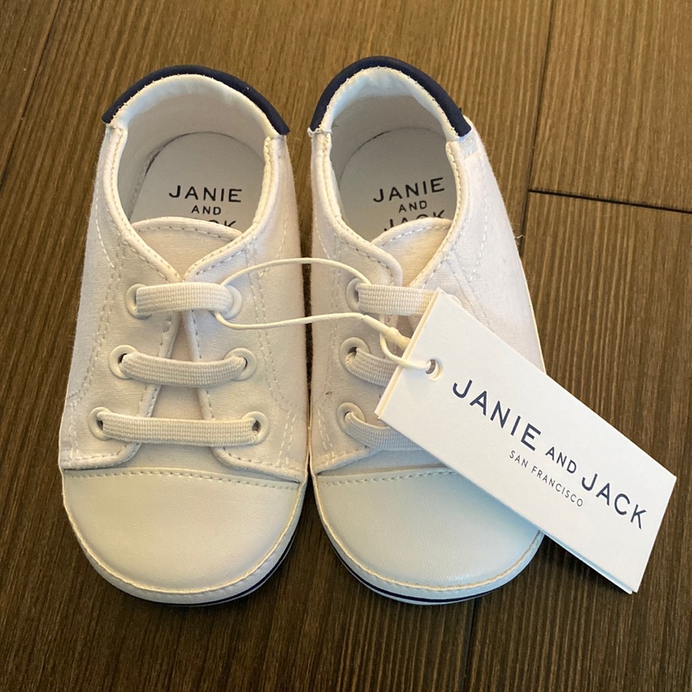 Baby shoe, soft